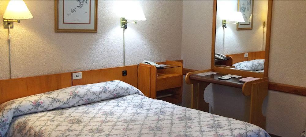 Hotel Tehuelche Esquel Dış mekan fotoğraf