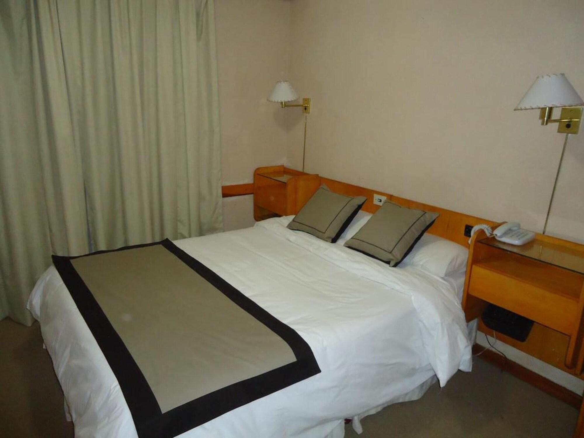 Hotel Tehuelche Esquel Dış mekan fotoğraf