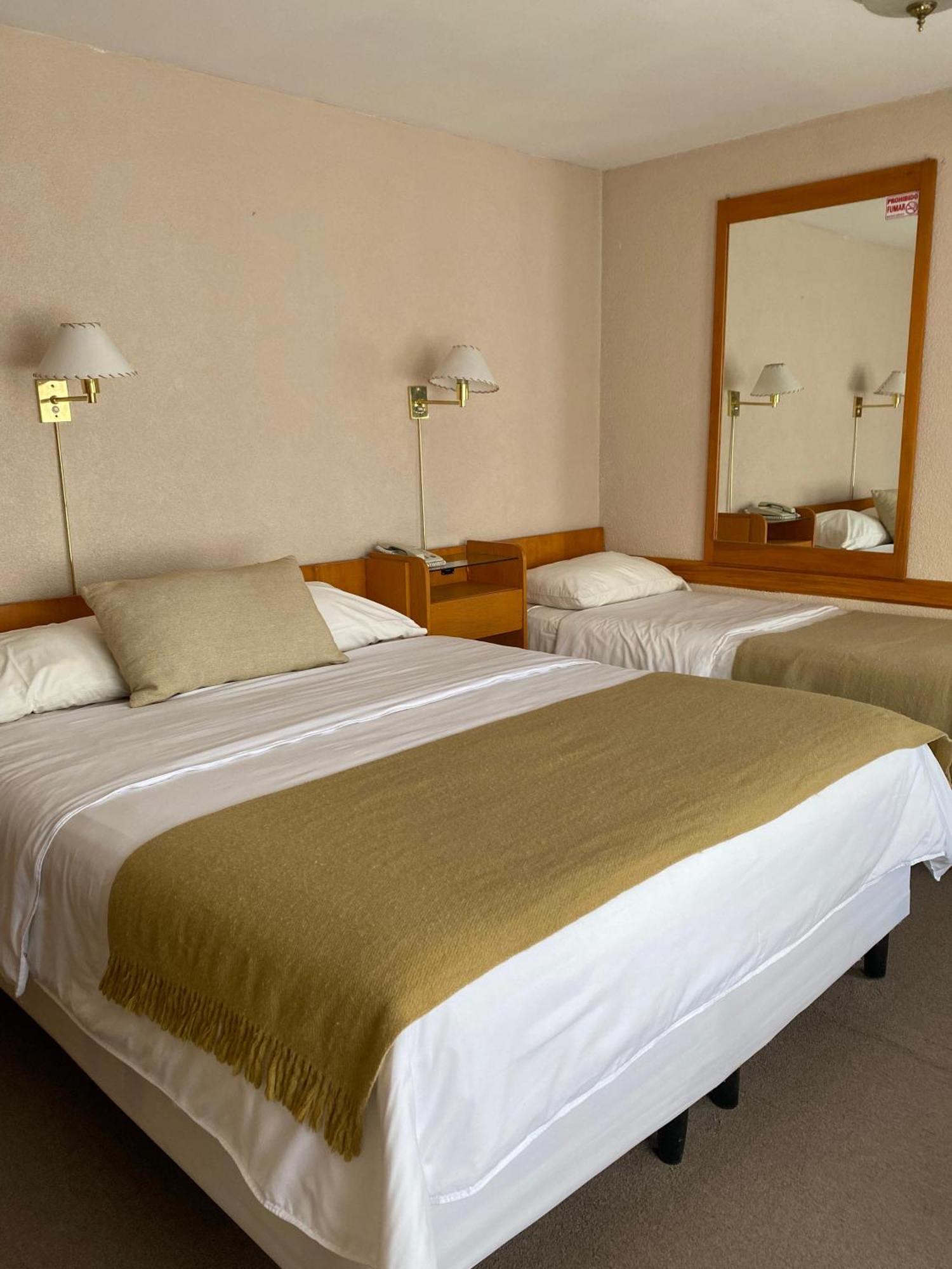 Hotel Tehuelche Esquel Dış mekan fotoğraf